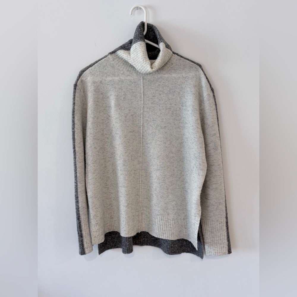 Athleta Merino wool Turtleneck Sweater, gray